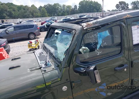 2020 Jeep Wrangler Unlimited Sport S 4X4 z USA, uszkodzony, nr VIN 1C4HJXDG6LW325799